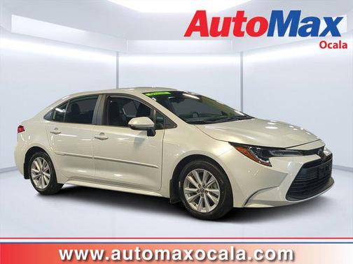 Wind Chill Pearl 2025 Toyota Corolla LE