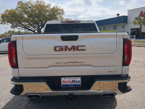 2022 GMC Sierra 1500 SLT