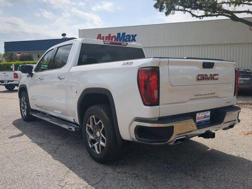 2022 GMC Sierra 1500 SLT
