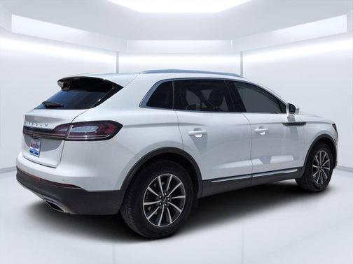PRISTINE WHITE MET 3C 2022 Lincoln Nautilus Standard