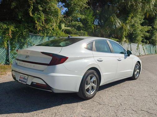 2023 Hyundai SONATA SE