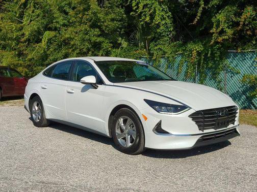 2023 Hyundai SONATA SE