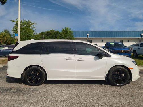 2024 Honda Odyssey Sport
