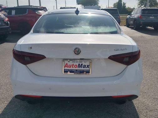 2022 Alfa Romeo Giulia Ti