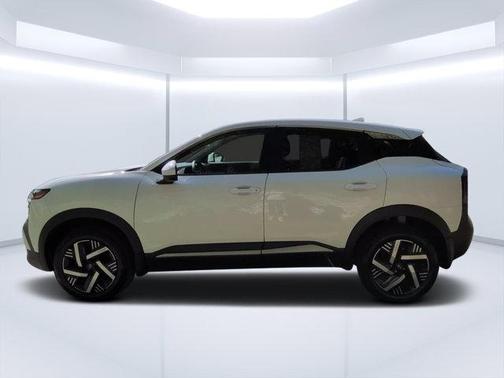 Fresh Powder 2025 Nissan Kicks SV