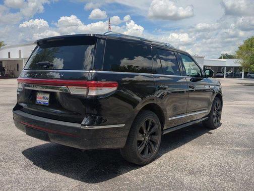 2023 Lincoln Navigator Reserve