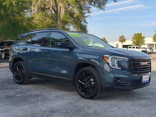 2024 GMC Terrain SLT