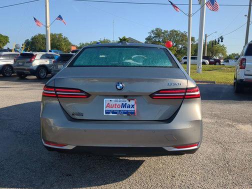 2024 BMW 530 i