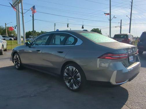2024 BMW 530 i