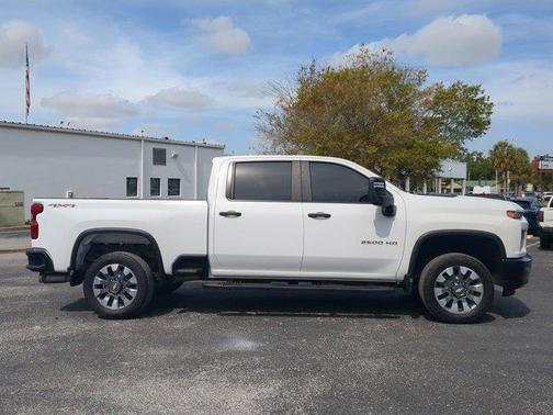 2022 Chevrolet Silverado 2500 Custom