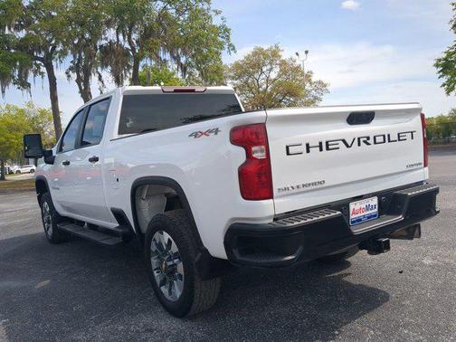 2022 Chevrolet Silverado 2500 Custom
