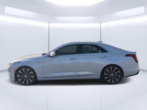 2022 Cadillac CT4 Luxury