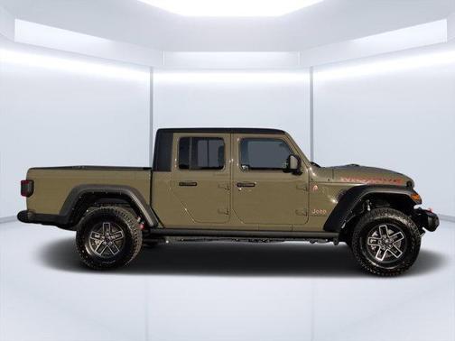 41 2025 Jeep Gladiator Mojave