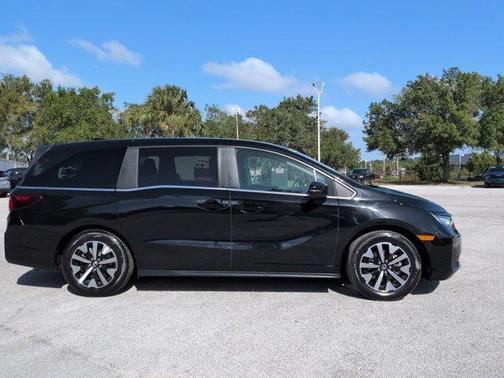 Crystal Black Pearl 2025 Honda Odyssey EX-L