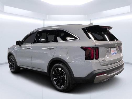 Wolf Gray 2025 Kia Sorento S