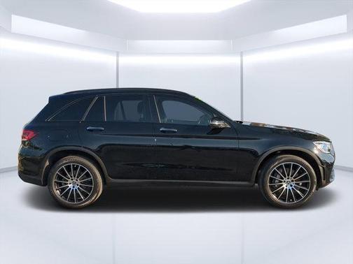 Black 2022 Mercedes-Benz GLC 300 Base