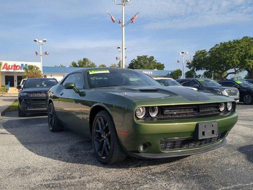 2023 Dodge Challenger SXT