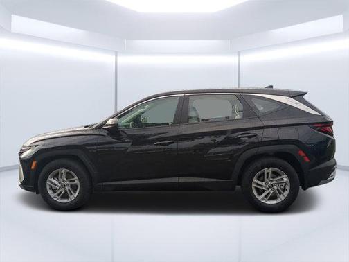 Phantom Black 2025 Hyundai TUCSON SE