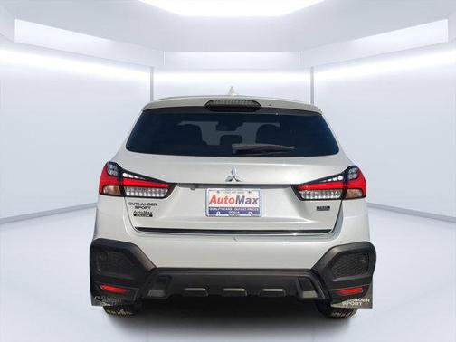 2024 Mitsubishi Outlander Sport SE
