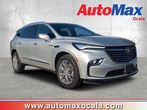 2022 Buick Enclave Essence