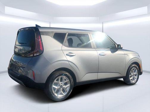 Steel Gray 2025 Kia Soul LX