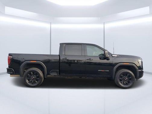 Onyx Black 2025 GMC Sierra 2500 AT4