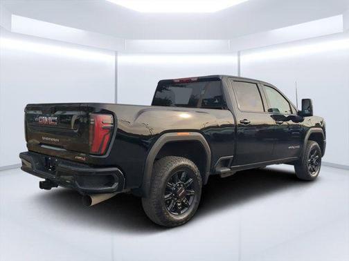 Onyx Black 2025 GMC Sierra 2500 AT4