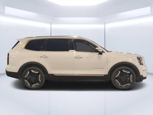 Glacial White Pearl 2023 Kia Telluride EX