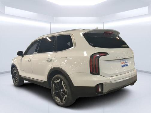 Glacial White Pearl 2023 Kia Telluride EX