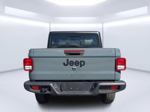 2024 Jeep Gladiator Sport