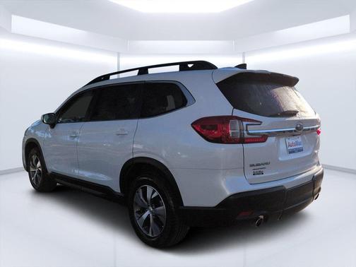 Crystal White Pearl 2025 Subaru Ascent Premium