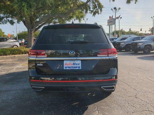 2022 Volkswagen Atlas 3.6L SE w/Technology