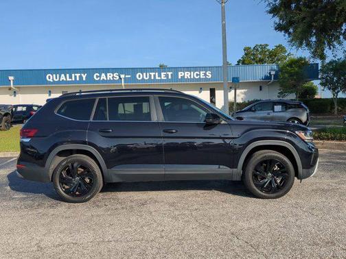 2022 Volkswagen Atlas 3.6L SE w/Technology
