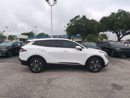 2025 Kia Sportage EX