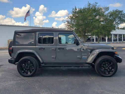 2022 Jeep Wrangler Unlimited 4xe Sahara