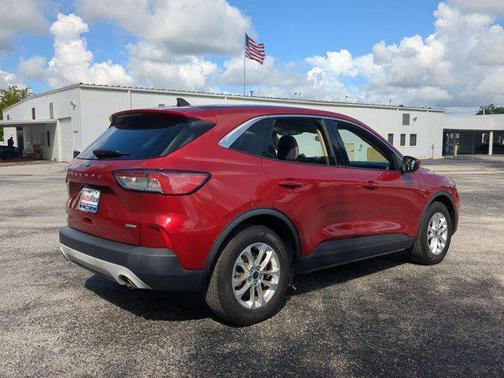 2020 Ford Escape SE