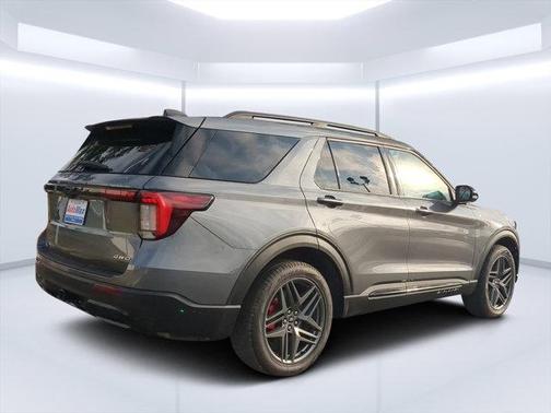 CARBONIZED GRAY METALLIC 2025 Ford Explorer ST-Line