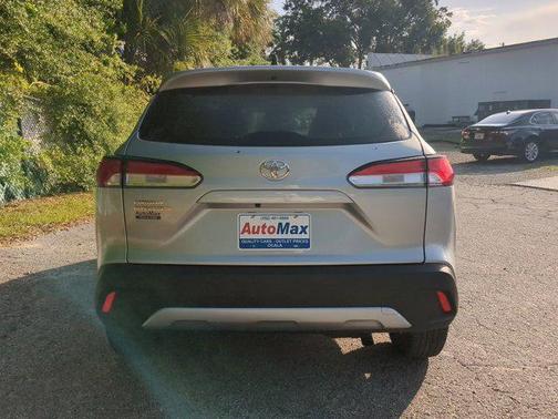 Sonic Silver 2024 Toyota Corolla Cross L