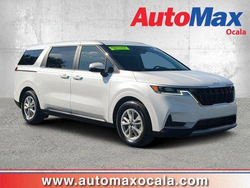 2024 Kia Carnival LX