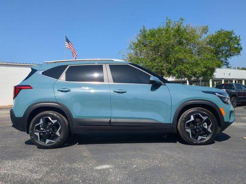 2025 Kia Seltos EX