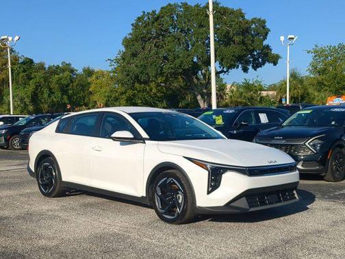 2025 Kia K4 EX