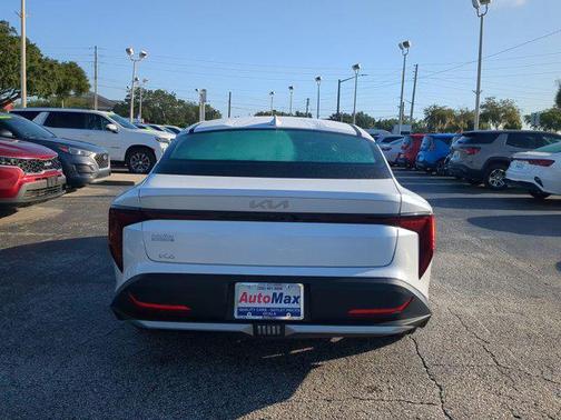 2025 Kia K4 EX