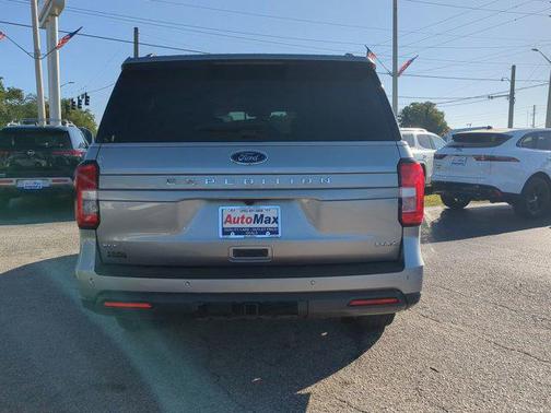 2022 Ford Expedition Max XLT