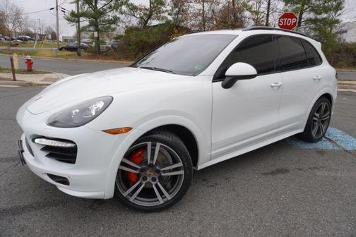 2013 Porsche Cayenne GTS