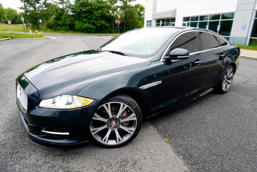 2015 Jaguar XJ Base