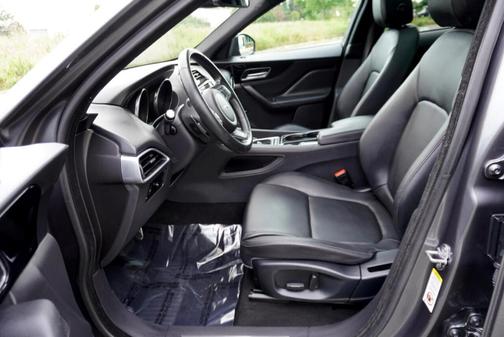 2017 Jaguar F-PACE 35t Premium