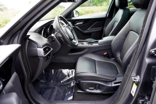2017 Jaguar F-PACE 35t Premium