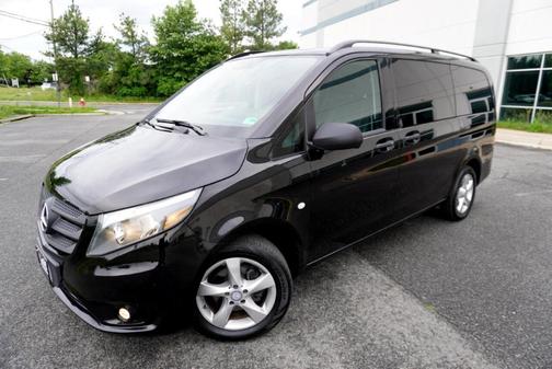 2016 Mercedes-Benz Metris Base