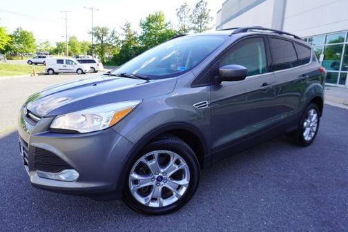 Gray 2013 Ford Escape SE