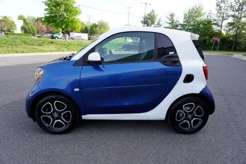 2017 smart ForTwo Passion